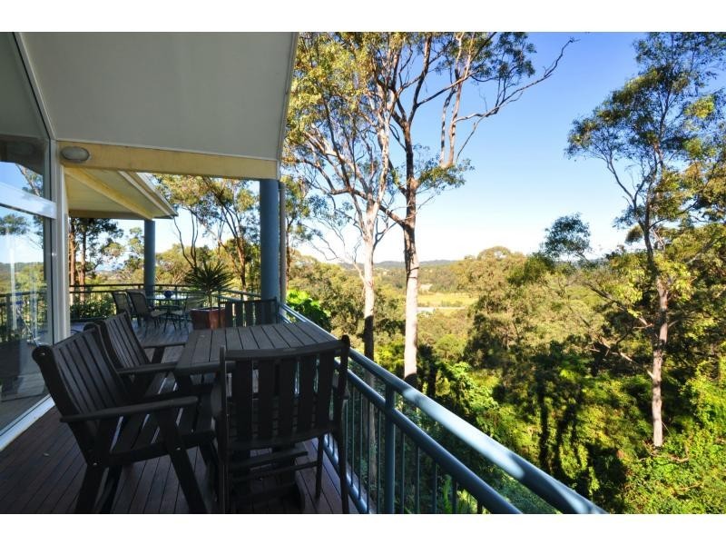 11 Ladds Ridge Road, Burleigh Heads QLD 4220