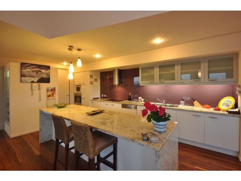7 Brakes Crescent, Burleigh Heads QLD 4220