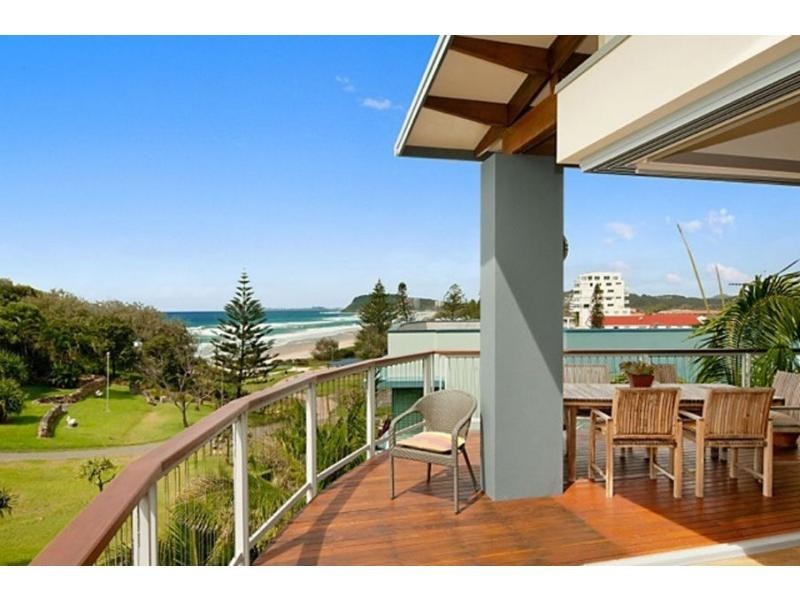 7 Brakes Crescent, Burleigh Heads QLD 4220