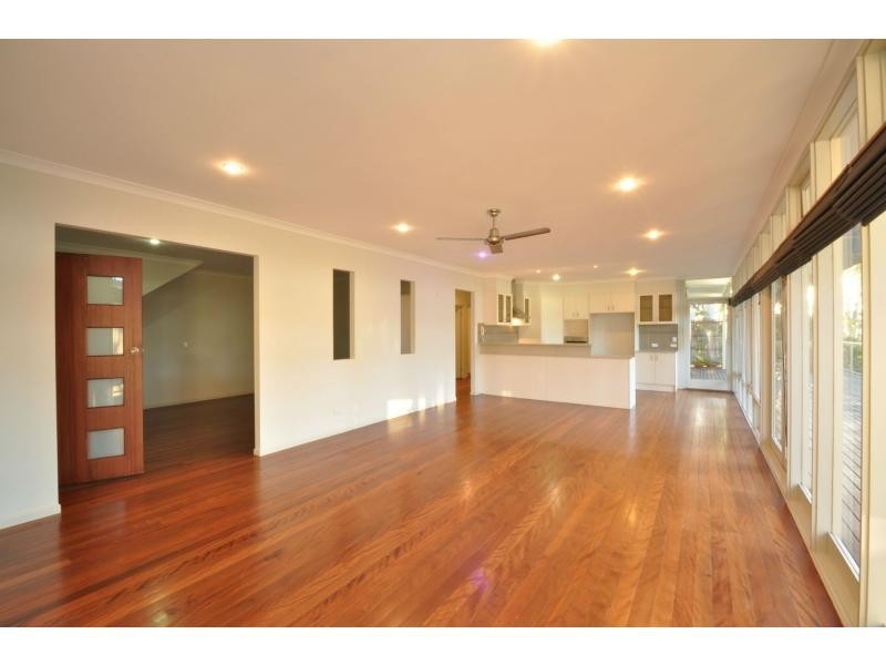 1/22 View Street, Burleigh Heads QLD 4220