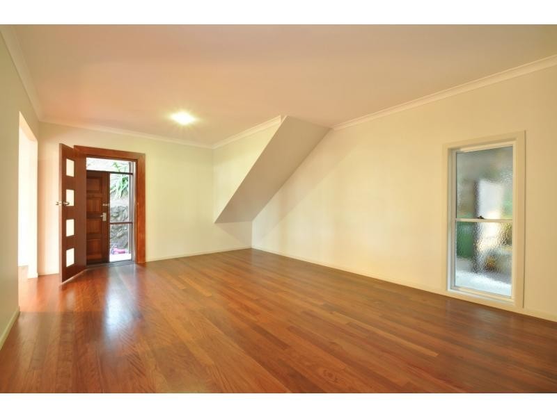 1/22 View Street, Burleigh Heads QLD 4220