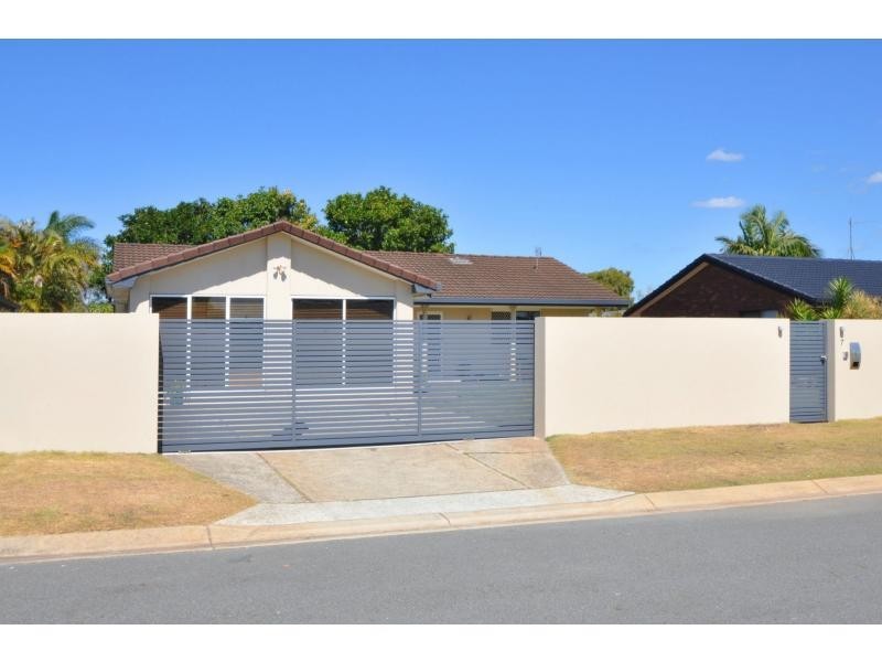 7 Pitta Place, Burleigh Waters QLD 4220