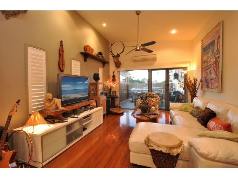 2/22 Nundah Avenue, Miami QLD 4220