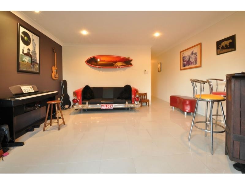 2/22 Nundah Avenue, Miami QLD 4220