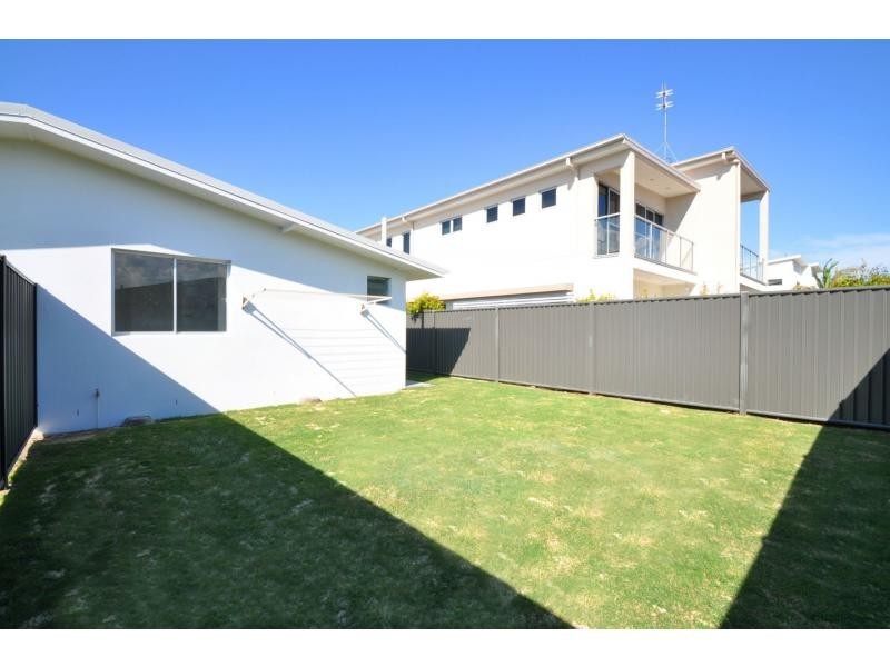 1/42 Albion Avenue, Miami QLD 4220