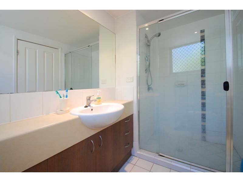 12/6 Fifth Avenue, Burleigh Heads QLD 4220