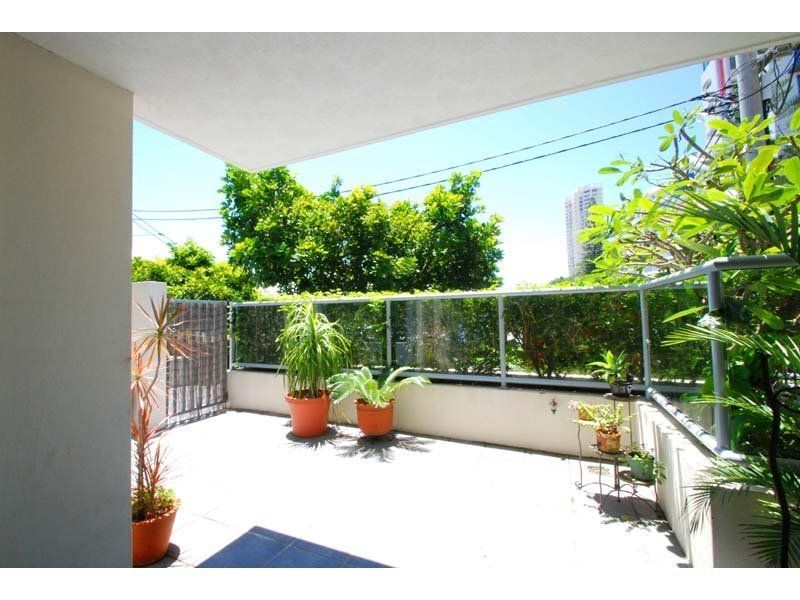 12/6 Fifth Avenue, Burleigh Heads QLD 4220