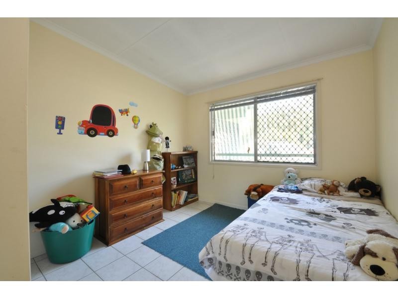 35 Nobby Parade, Miami QLD 4220