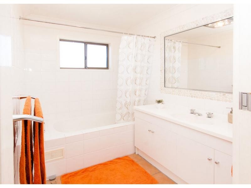 1/26 Wagtail Court, Burleigh Waters QLD 4220