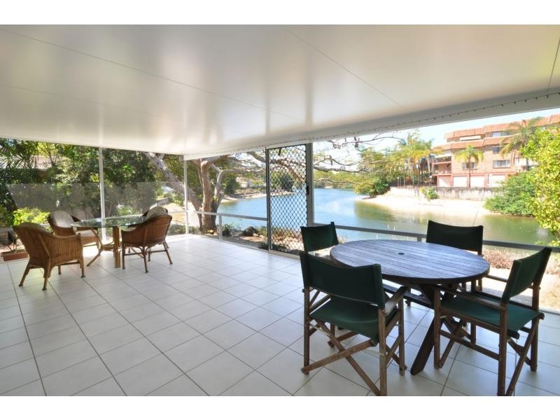 3 Le Mans Drive, Mermaid Waters QLD 4218