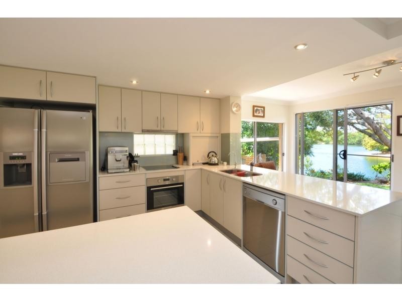 3 Le Mans Drive, Mermaid Waters QLD 4218