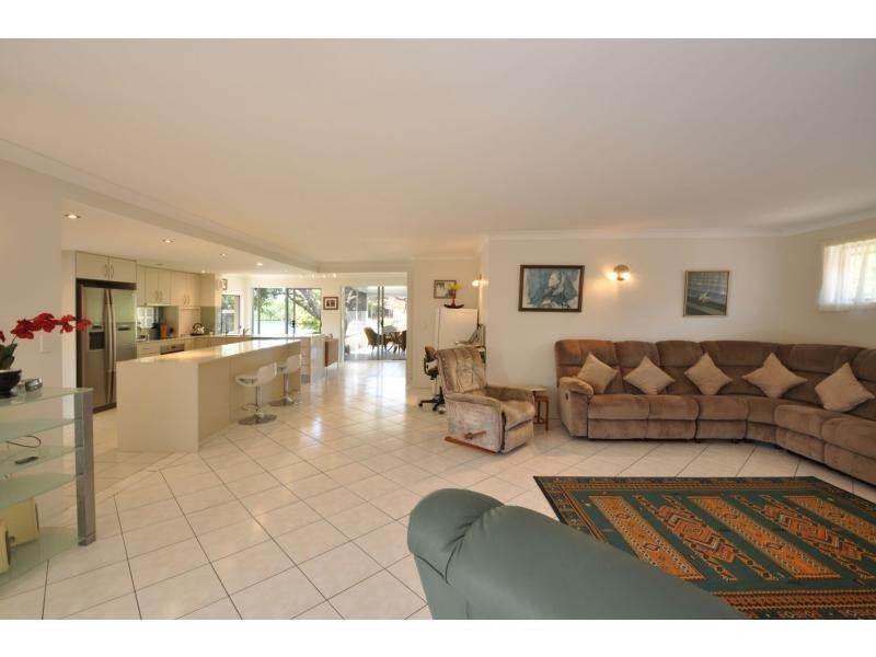3 Le Mans Drive, Mermaid Waters QLD 4218