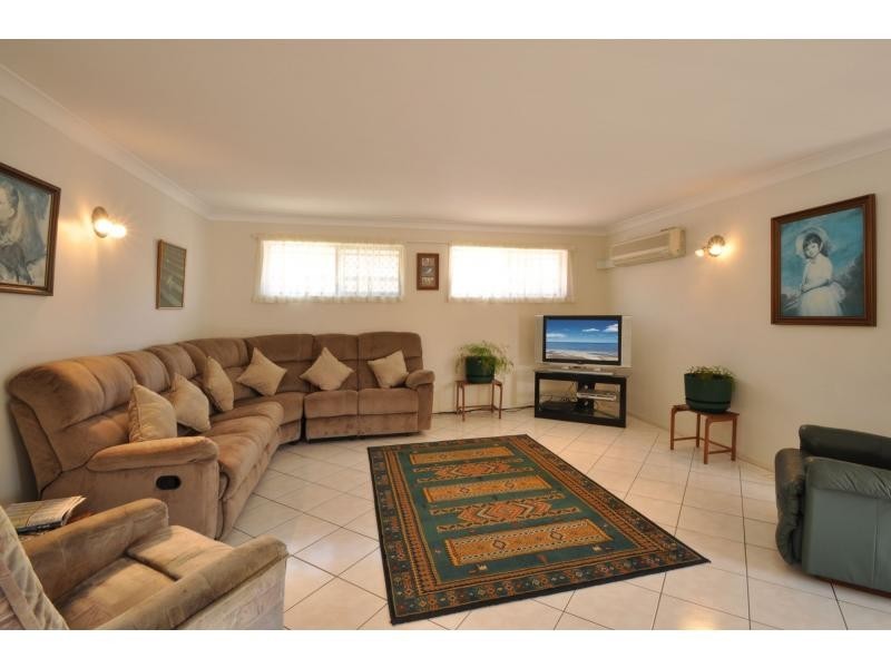 3 Le Mans Drive, Mermaid Waters QLD 4218