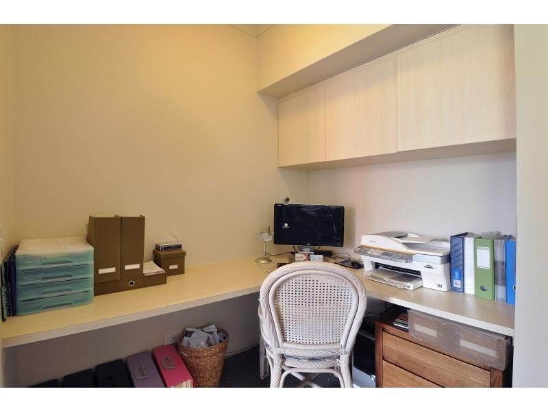 2049/1 Ocean Street, Burleigh Heads QLD 4220