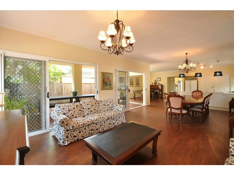 132 Nobby Parade, Miami QLD 4220