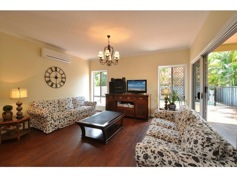 132 Nobby Parade, Miami QLD 4220