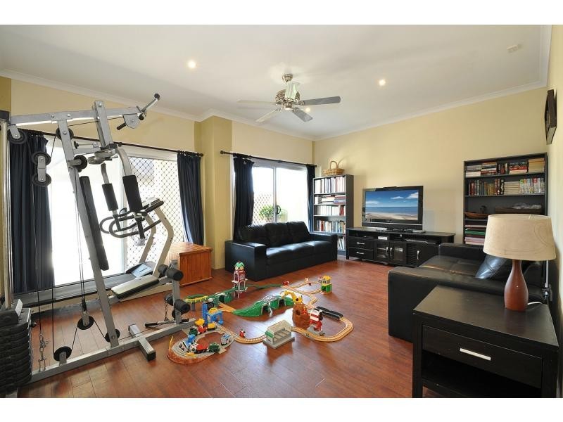 132 Nobby Parade, Miami QLD 4220