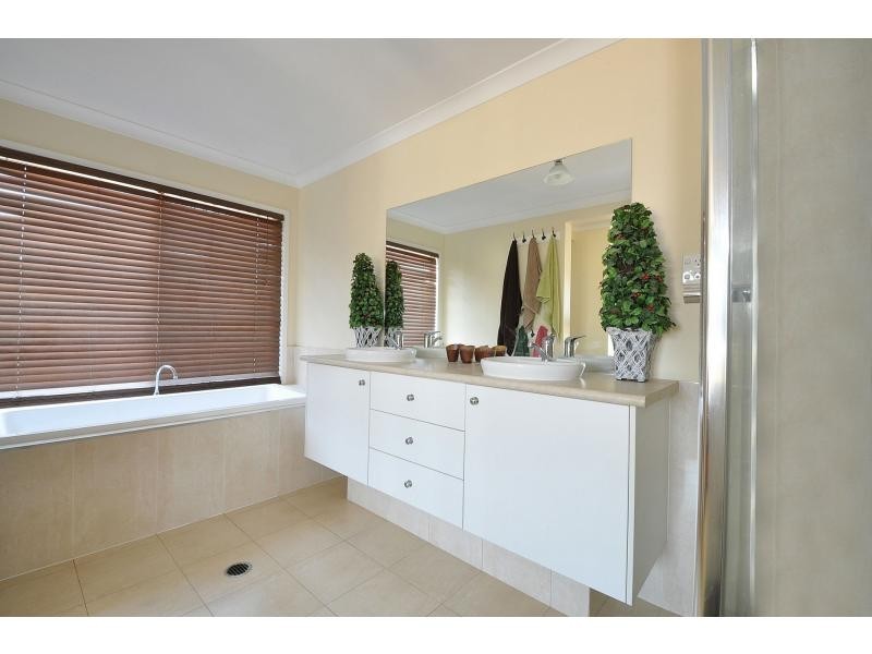 132 Nobby Parade, Miami QLD 4220