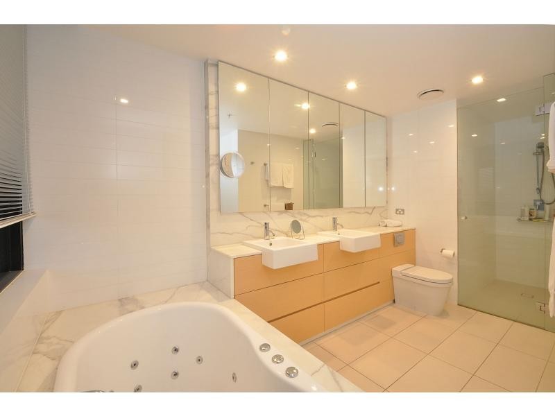 2091/2-6 The Esplanade, Burleigh Heads QLD 4220