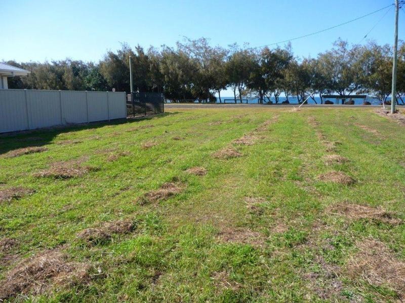 1 Sea Esplanade, Burnett Heads QLD 4670