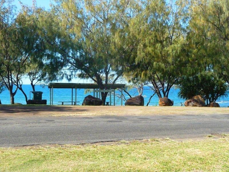 1 Sea Esplanade, Burnett Heads QLD 4670