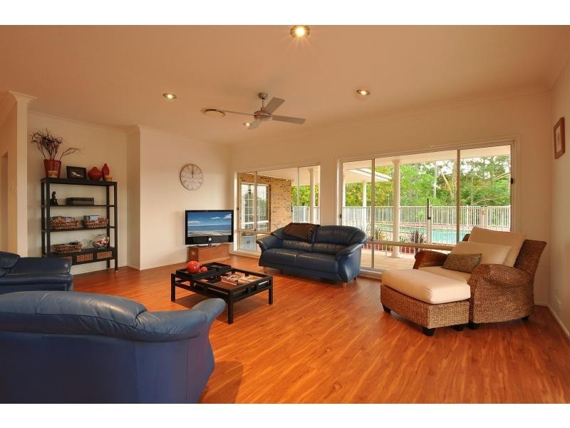 9 Monday Drive, Tallebudgera Valley QLD 4228