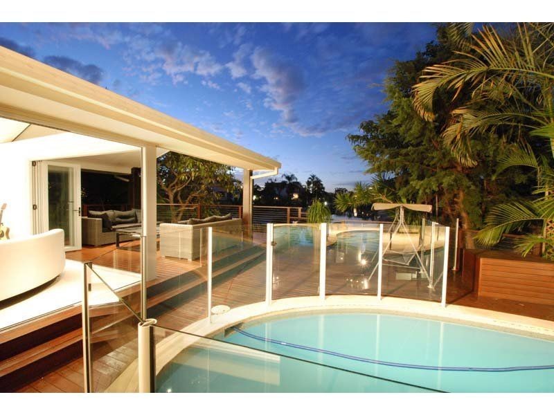 3 Merrimac Boulevard, Broadbeach Waters QLD 4218