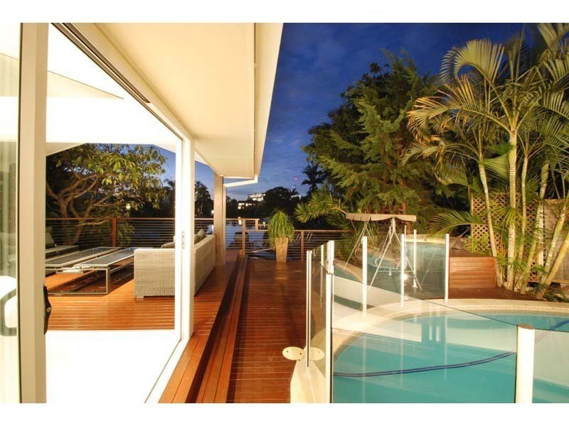 3 Merrimac Boulevard, Broadbeach Waters QLD 4218