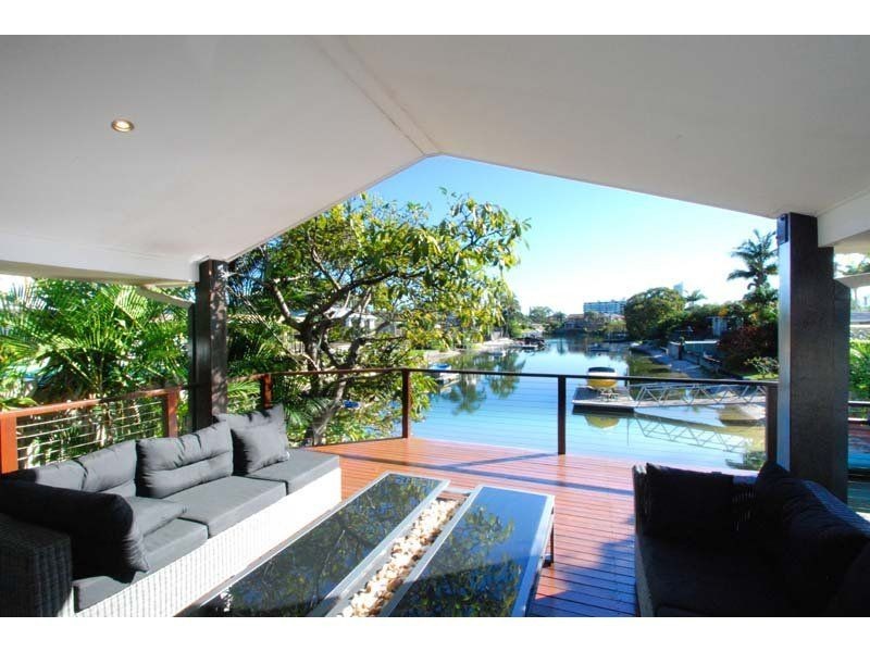 3 Merrimac Boulevard, Broadbeach Waters QLD 4218