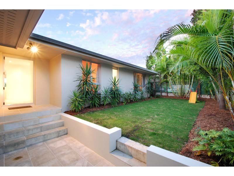 3 Merrimac Boulevard, Broadbeach Waters QLD 4218