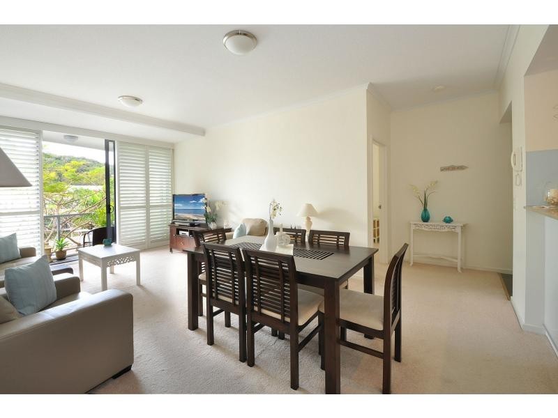 2046/1 Ocean Street, Burleigh Heads QLD 4220