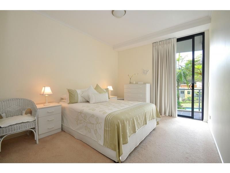 2046/1 Ocean Street, Burleigh Heads QLD 4220