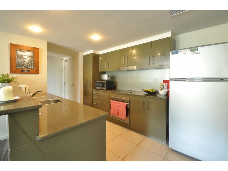 2020/1 Ocean Street, Burleigh Heads QLD 4220