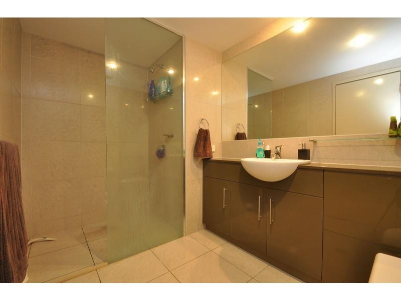 2020/1 Ocean Street, Burleigh Heads QLD 4220