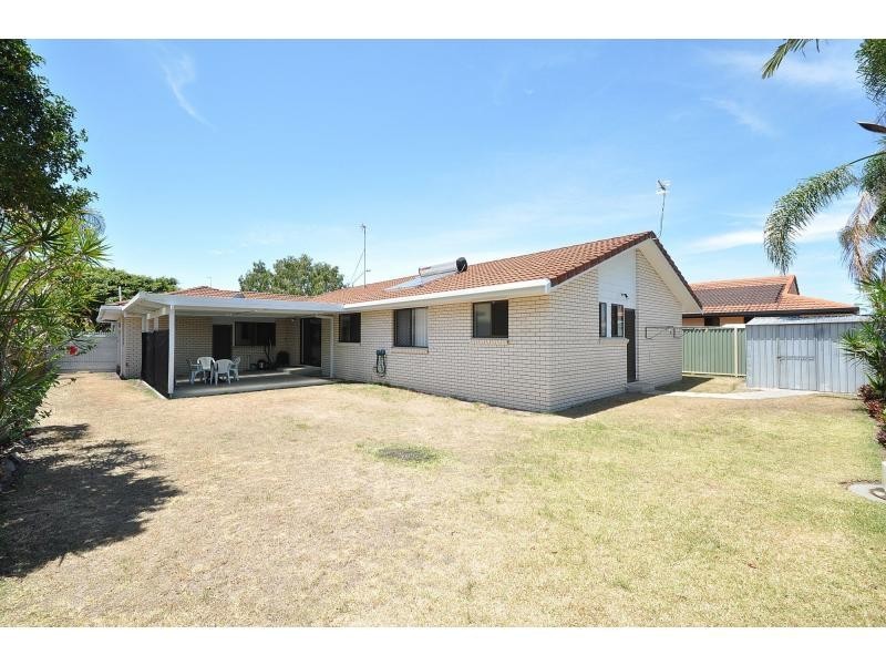 138 Markeri Street, Mermaid Waters QLD 4218