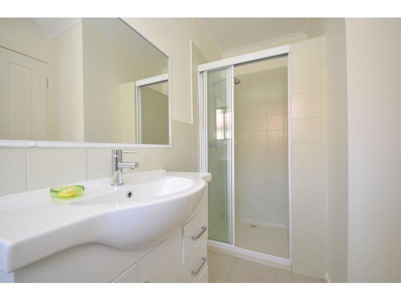 138 Markeri Street, Mermaid Waters QLD 4218