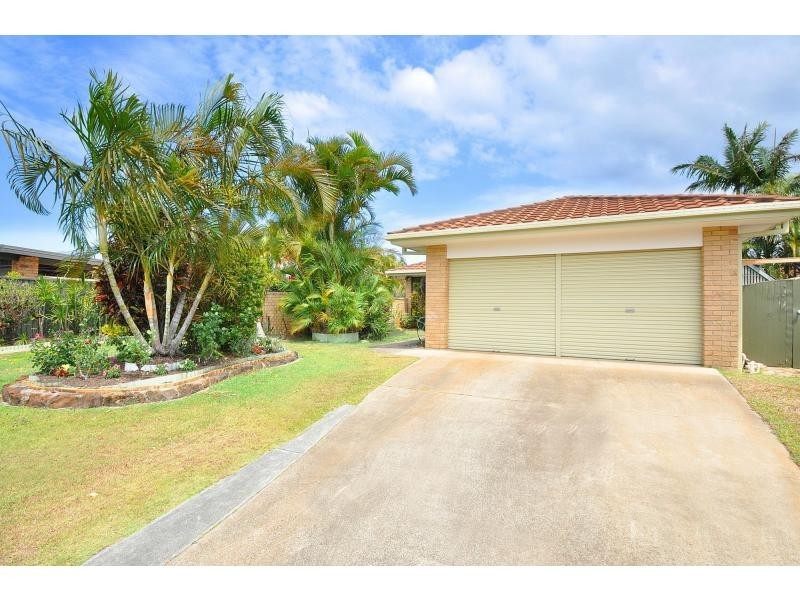 42 Razorbill Street, Burleigh Waters QLD 4220