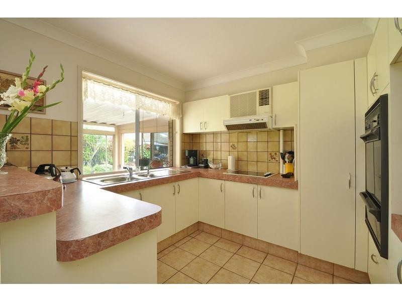 42 Razorbill Street, Burleigh Waters QLD 4220