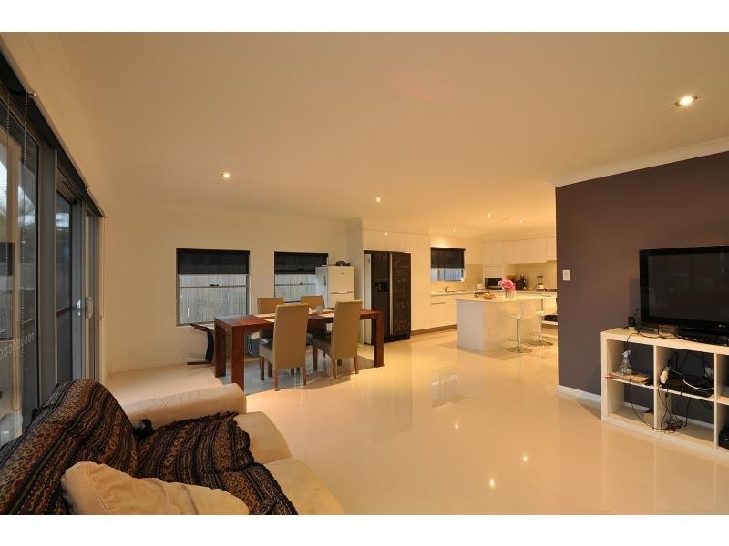 96 Nobby Parade, Miami QLD 4220