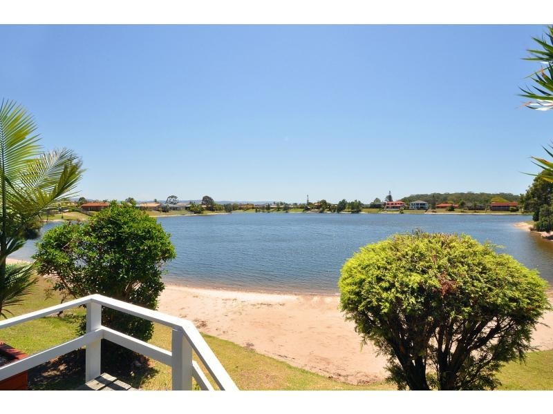 36/11 Shrike Court, Burleigh Waters QLD 4220