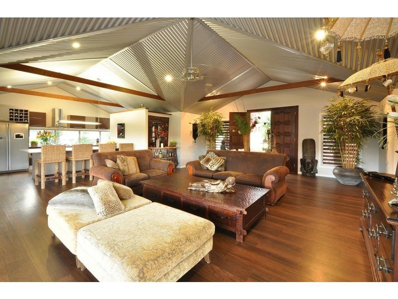 12 Friarbird Crescent, Bonogin QLD 4213