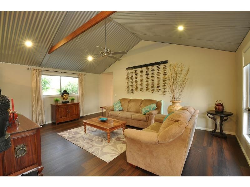 12 Friarbird Crescent, Bonogin QLD 4213