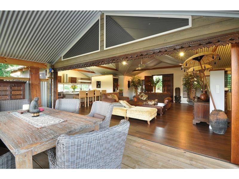 12 Friarbird Crescent, Bonogin QLD 4213