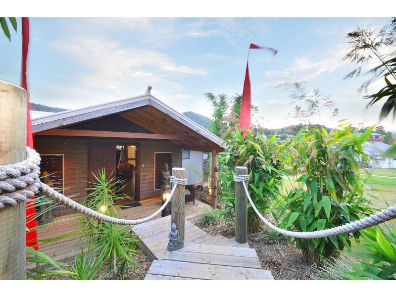 12 Friarbird Crescent, Bonogin QLD 4213