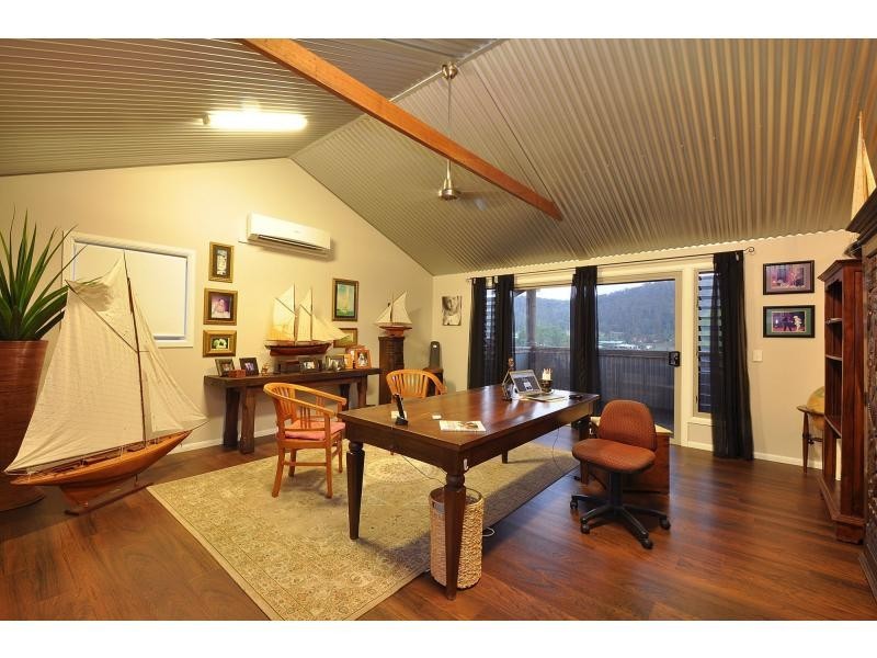 12 Friarbird Crescent, Bonogin QLD 4213