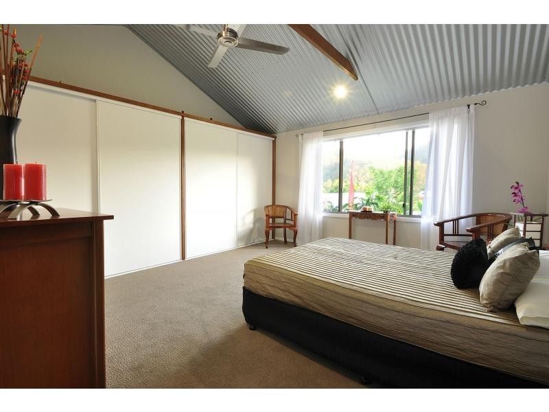 12 Friarbird Crescent, Bonogin QLD 4213