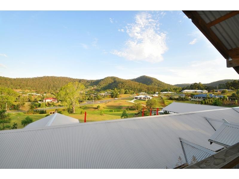 12 Friarbird Crescent, Bonogin QLD 4213