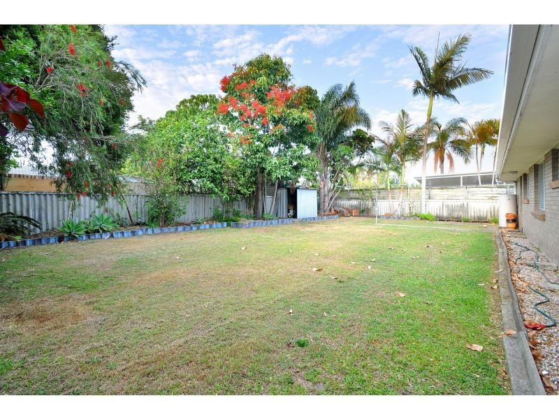 33 Bluejay Street, Burleigh Waters QLD 4220