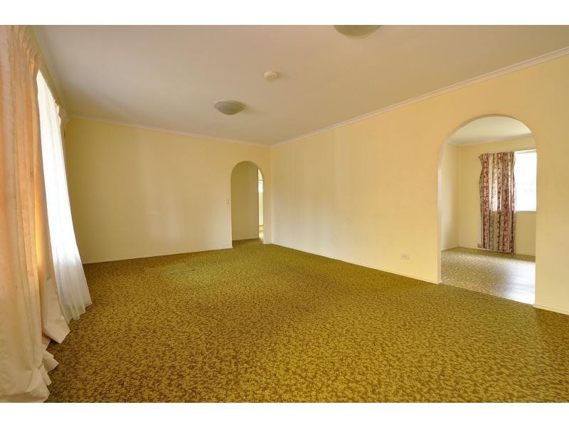 33 Bluejay Street, Burleigh Waters QLD 4220