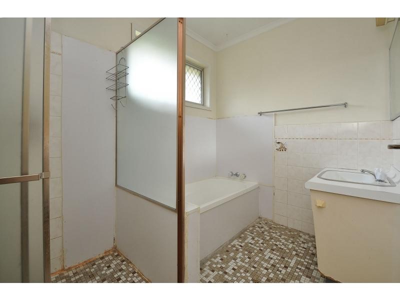 33 Bluejay Street, Burleigh Waters QLD 4220